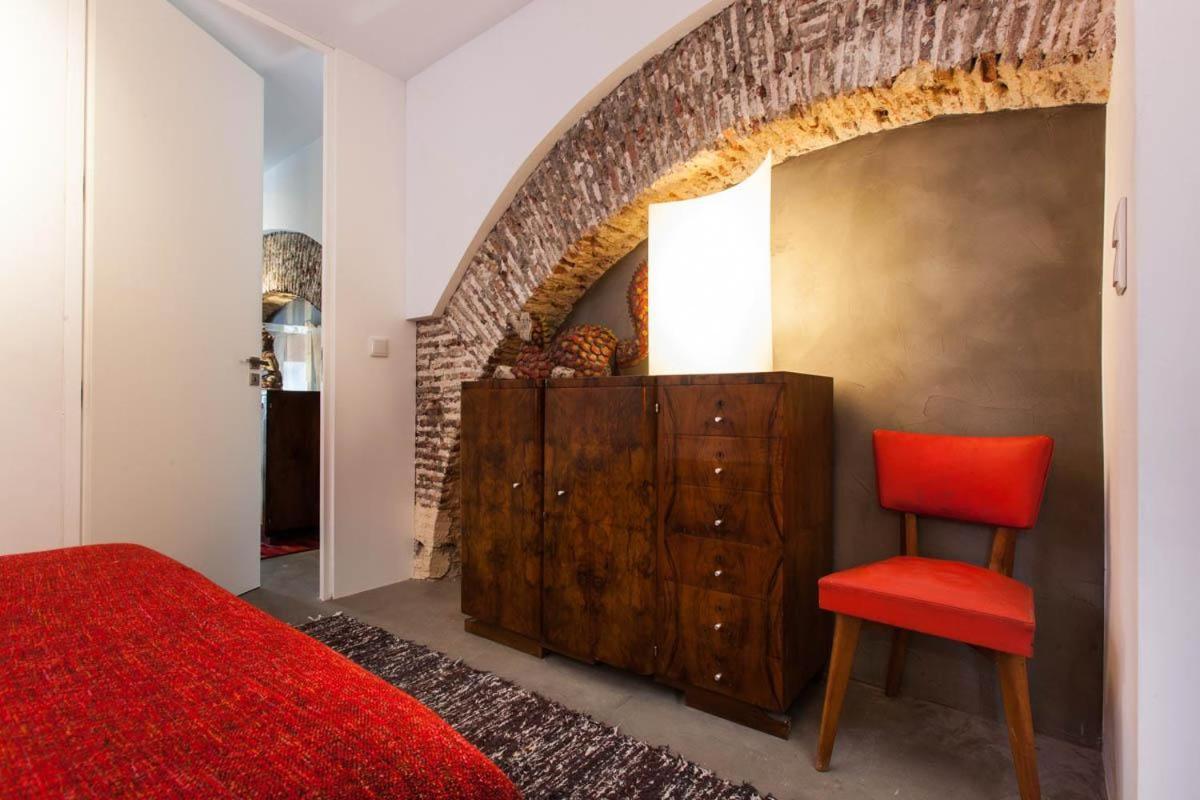 Old Stables Chiado - 2 Bedroom In The Heart Of Lisboa 外观 照片