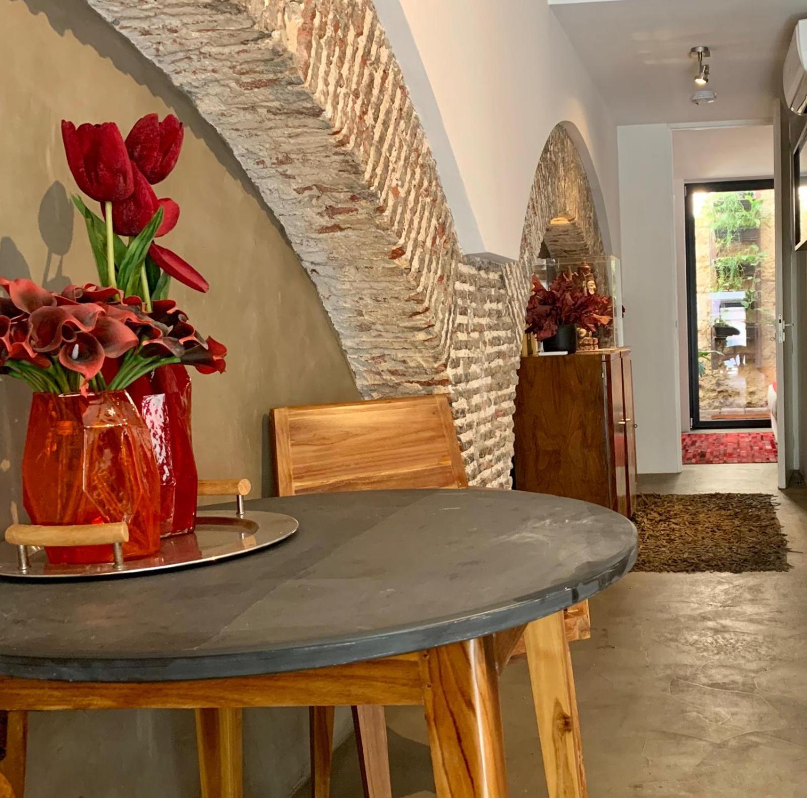 Old Stables Chiado - 2 Bedroom In The Heart Of Lisboa 外观 照片